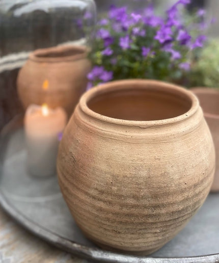 Clay pot, light natural colour