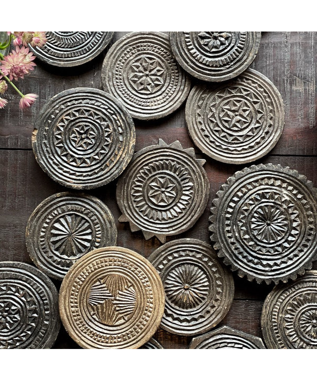 Stenbund m. udskåret mønster Large